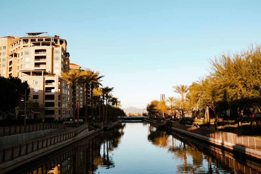 Scottsdale, AZ -- City